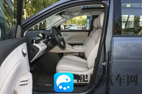 12万块买大空间+长续航SUV,关键配置还高,AION i60够卷吗?-2