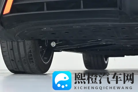 1399万元起售,续航670公里,搭载磁流变悬架,值得一看!-3