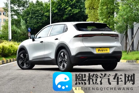 15 万级纯电 SUV 卷疯了!深蓝 S05 620Ultra,续航 、空间、智能全到位-3