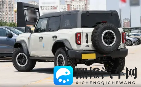 越野世家的新对话:福特烈马荒地版对比丰田普拉多-3