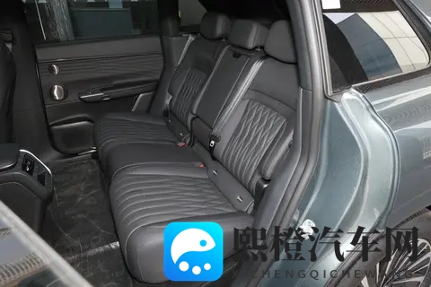 限时置换补贴1万,配雪豹四驱+飞鱼底盘20,2025款星纪元ET香吗?-2