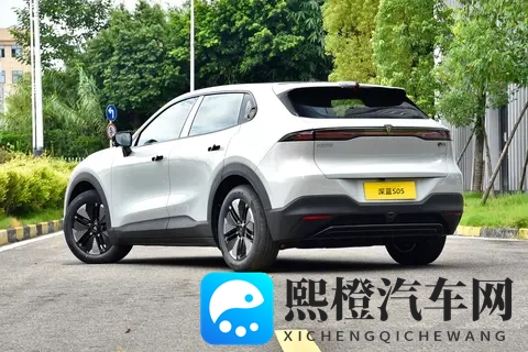 深蓝S05长续航版:金钟罩电池,3C快充,620公里续航,家用如何?-2