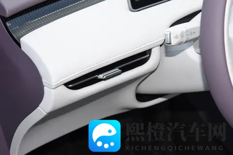 零跑曹力:10万级纯电轿跑“孤品”Lafa5无竞品能复刻-1