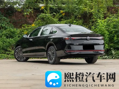 2026款大众迈腾B9实车亮相,配置新升级,两种动力可选-1