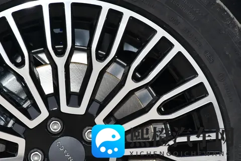 普通家庭选车记：2026款领克09四驱探索版，让我心动了-1