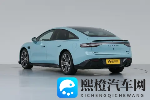 新车  黑曜套件限时免费选装，智界R7_S7黑武士官图-1