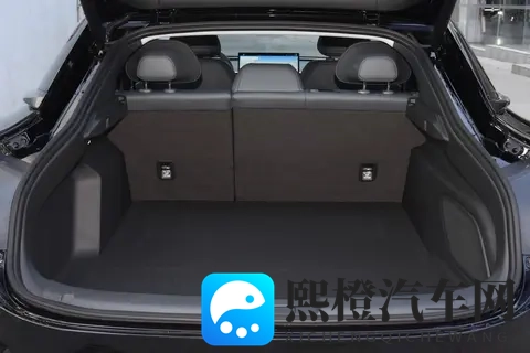 想买13万级纯电轿车,不一定看小鹏M03,刚上市的长安启源A06更强-3