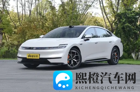 长安启源A06杀入二十万级市场,全副武装卷翻竞品?-2