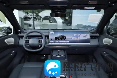 带全家自驾游，大六座SUV怎么选？深蓝S09对比领克900-1