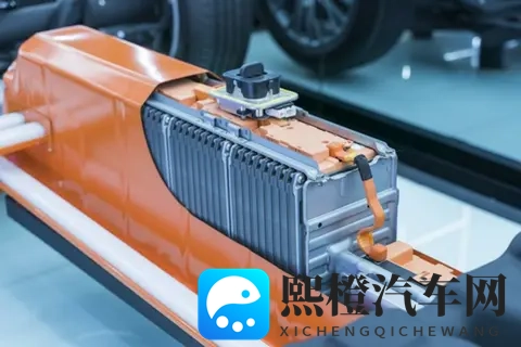 新能源车最大的骗局:三元锂电池比磷酸铁锂电池高端!-1