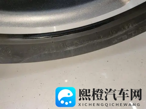 六年奔驰E级，17万多体验行政级座驾，商务家用都合适-1