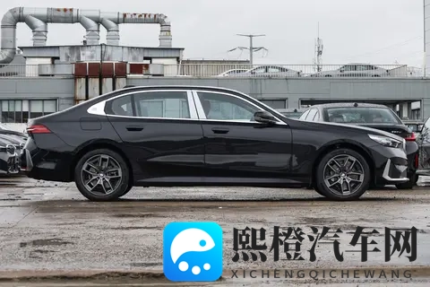 销量一跌再跌,宝马5系单月仅卖出9087辆,大降价难道也不管用?-1