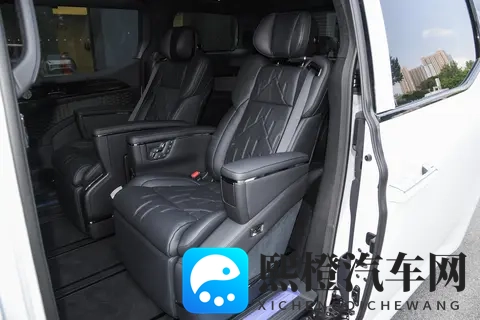 极氪 009 七座过道版两驱 108kWh 解析，兼顾长续航与实用，带劲！-2