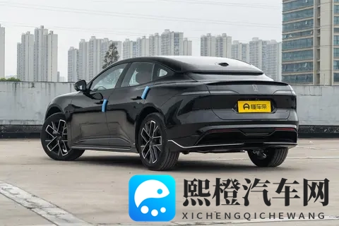 阿维塔06 2025款Ultra增程版：豪华、智能与实用兼备，适合年轻人-2