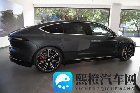 蔚来ET9：重新定义行政旗舰，天行智能底盘开启豪华新纪元-1