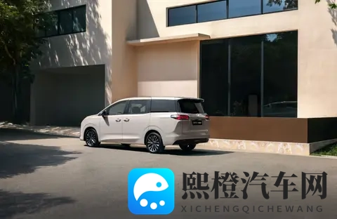 五菱星光730预售768万，一车三动力，续航1100公里，能对外放电-1