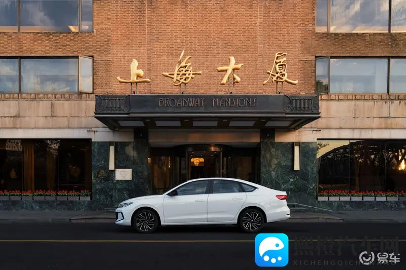 650万用户选出的“国民家轿”,朗逸升级进入Pro时代-1