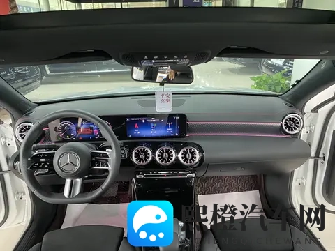 准新奔驰A级,83秒破百,16万内体验豪华!-3