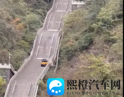 奇瑞天门山溜车撞护栏！挑战路虎神迹失败，技术差or营销赌太大？-3