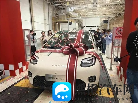 阧阴:汽车产业新活力:阆中崛起,未来趋势引关注-2