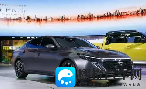 燃油车还在卖,智能座舱却上了鸿蒙,天籁这次玩得有点大-1