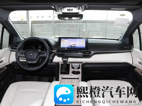 丰田版“GL8”售价亲民,外观内饰都很豪华,搭载第四代THSII混动-2