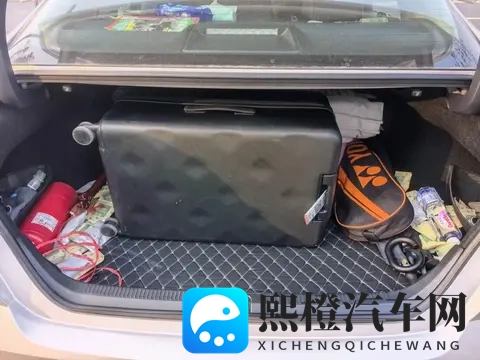 即便满载出游,行李也都有处安放,怎一个大字了得-3