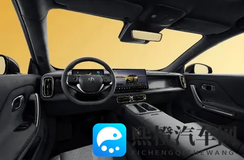 年轻运动高颜值轿跑 零跑Lafa5预售1058万起-1