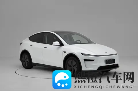 Model Y长续航后驱版上市 2858万起_纯电续航为821km-3