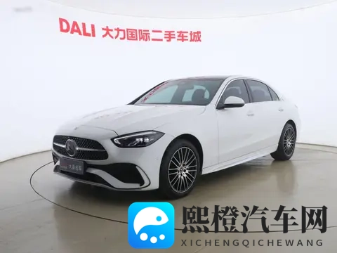 2万公里，一手白色奔驰C级，22万多体验豪华质感！-3