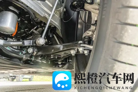 东风奕派eπ007+：纯电续航新标杆，驾趣与科技并存-3