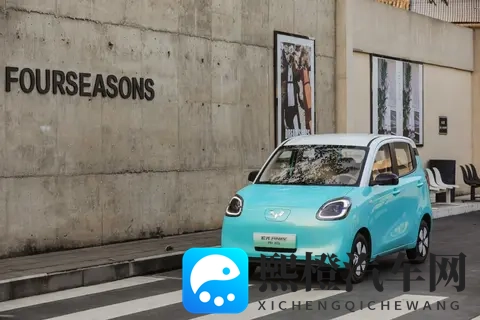 A00级也能开301km，宏光MINIEV四门版长续航上市，售价558万-3