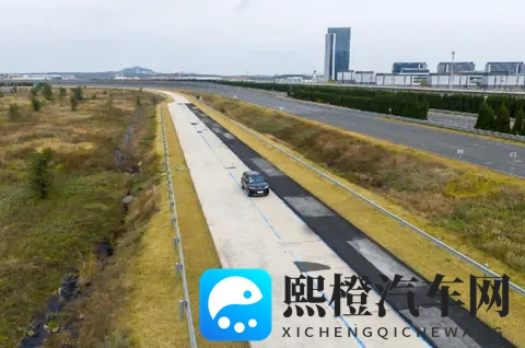 北京现代EO羿欧场地科目体验，底盘下功夫了，15万以内非常能打-1