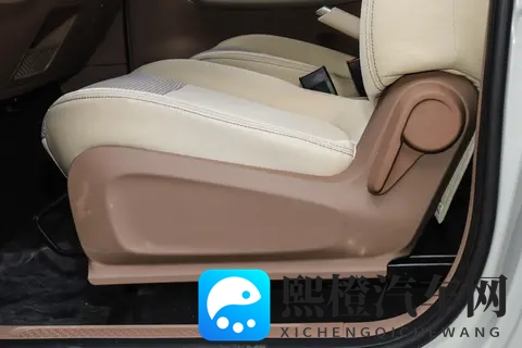 五菱宏光 MINIEV 2025 款 301km 版的性价比突围之路-1