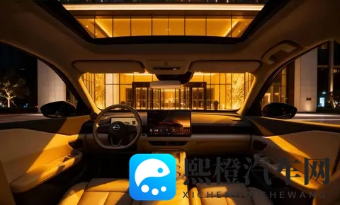 新款日产天籁，这外观内饰你是否喜欢？-1