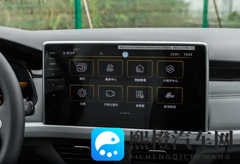 2026款宝来1129万起售!1025寸屏幕缩到8寸,扬声器也砍掉2个-3