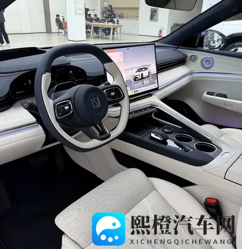 等了四年的车终于到手，同事的焕新极氪001终梦圆-1