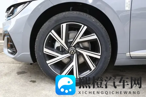 推特成人版18禁：推特内容成人不宜，严格限制18岁禁入-2