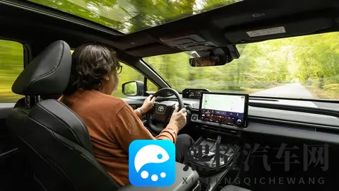 丰田加速电动化步伐,新款C-HR+首秀,设计与性能并重-3