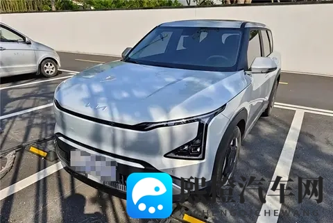 起亚携全明星车型闪耀广州车展-1