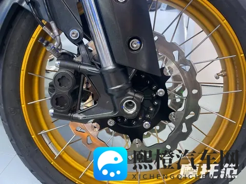 裸体男脱裤子脱个精光:汽车设计新趋势:回归实用,环保智能成主流-2