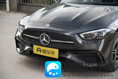 男同黄色软件：同性恋色情应用程序存在争议-3