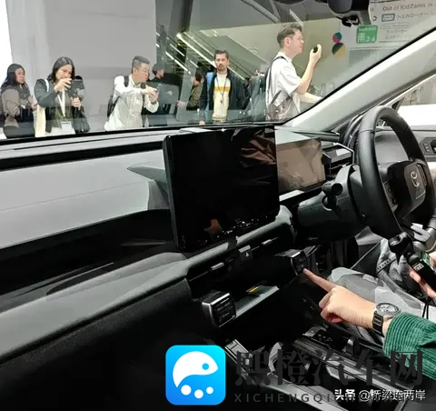 丰田RAV4降价至16万?混动四驱硬刚国产车-2