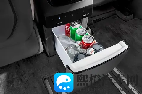 一辆极氪009,装下我们三代人的周末:一位奶爸的用车笔记-1