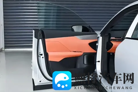 15万级纯电SUV黑马来了!宁德时代电池,上车即惊喜!-3