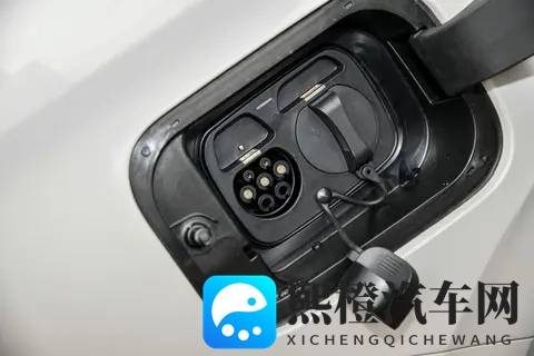 12万预算,插混SUV该怎么选?体验蓝电E5 PLUS-3