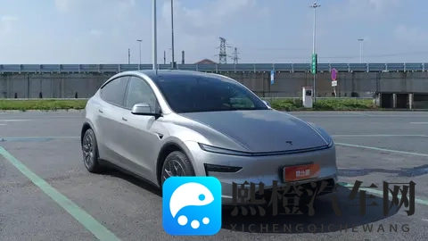 老头车里把我添高潮了:车中老人行为引发我极度不适-2