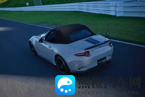 MX-5 Spirit Racing Roadster 12R反响热烈!或推出第二款限量车型!-1