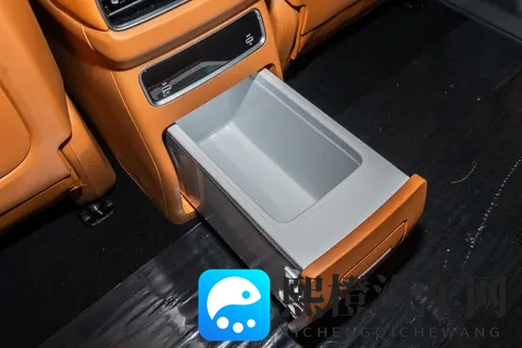 限时1599万起售，东风奕派2026款eπ008五座版上市，值得一看-2