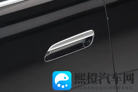 新车|15T插混大型SUV_6座布局_11月18日上市,岚图泰山正式下线-1
